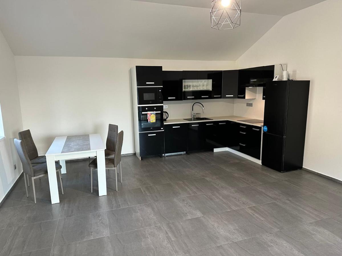 Apartman Byt 75M2 Klid Priroda Pro Rodinu Praha Exteriér fotografie